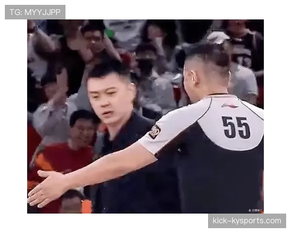 半场哨判罚规则：裁判何时吹哨终止上半场